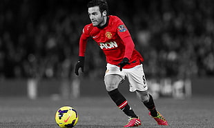 AON soccer player photo, Juan Mata, Manchester United , selective coloring, soccer ball HD wallpaper