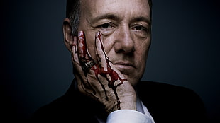 men's black and white top, House of Cards, Kevin Spacey, blood, men