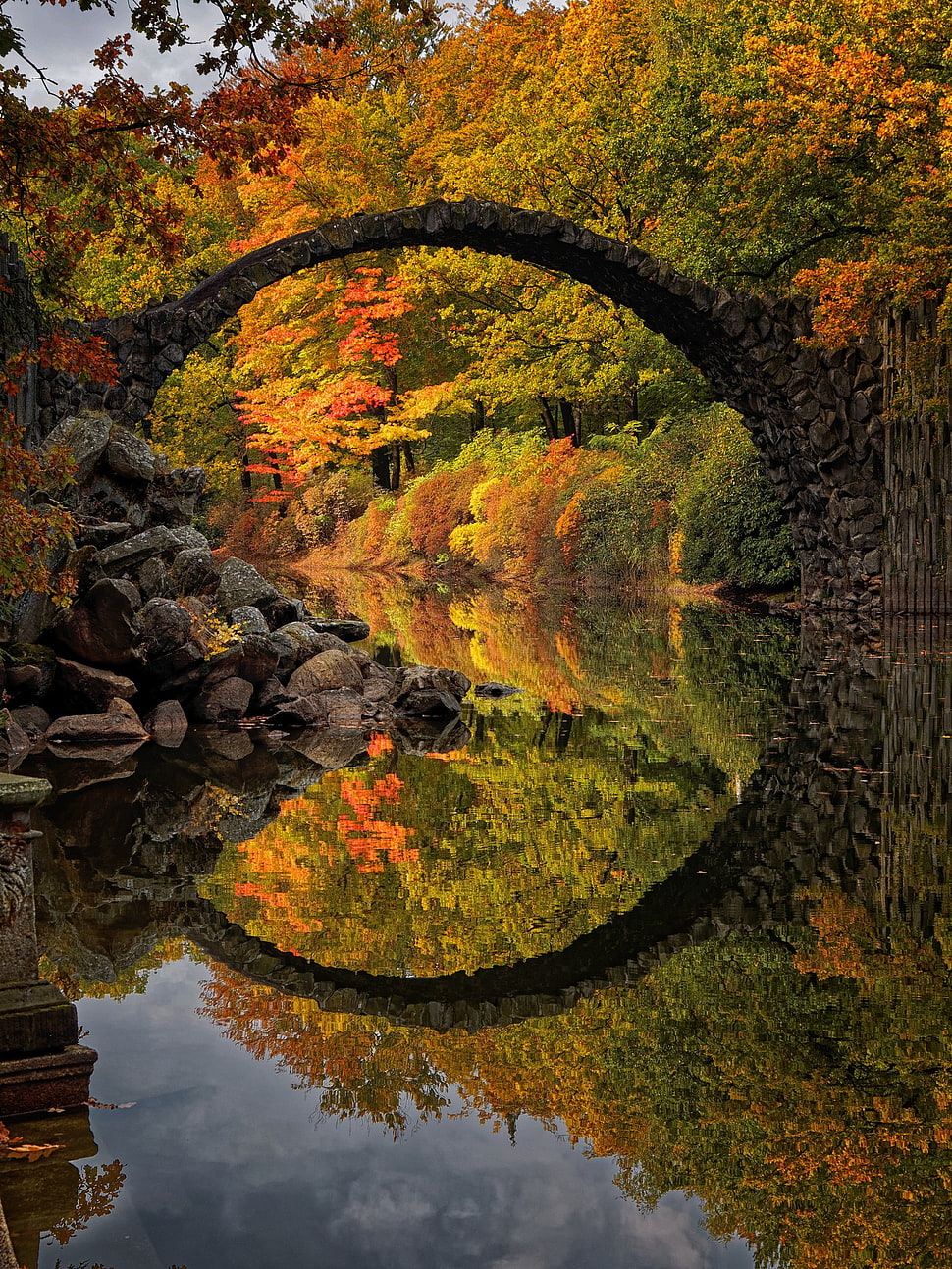 gray stone bridge, bridge, river, reflection, landscape HD wallpaper