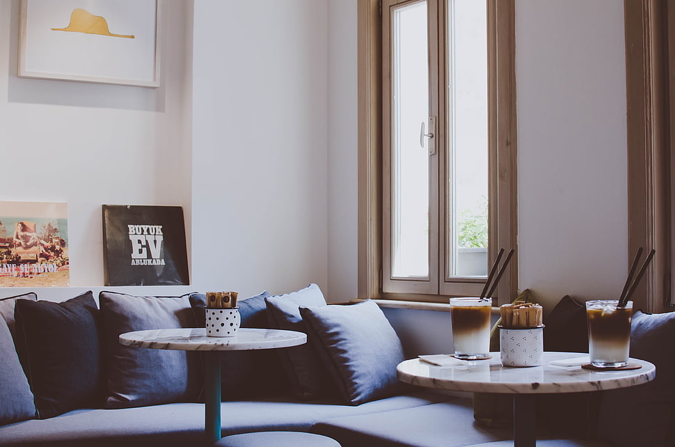 landscape photography of coffee table set HD wallpaper