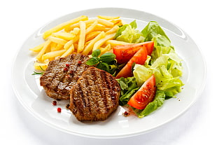 beef patties with fries, tomatoes and letuce