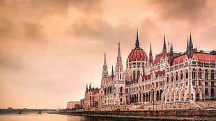 gray and red castle, building, Budapest, Hungary, Hungarian Parliament Building HD wallpaper