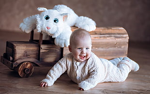 white animal plush toy, baby HD wallpaper