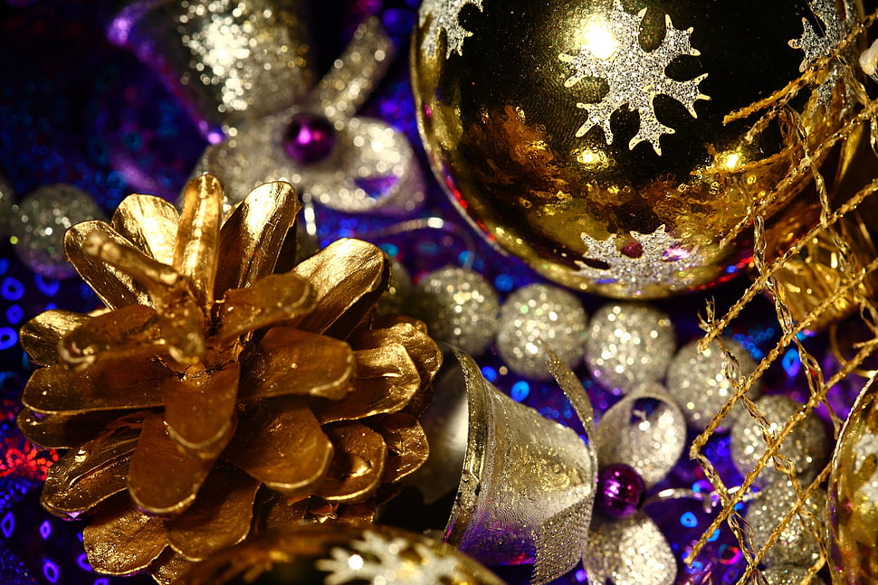 gold christmas decors HD wallpaper