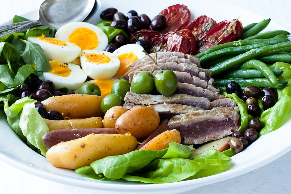 assorted vegetables on plate HD wallpaper