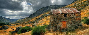 bricked house photo, hut, valley, hills HD wallpaper