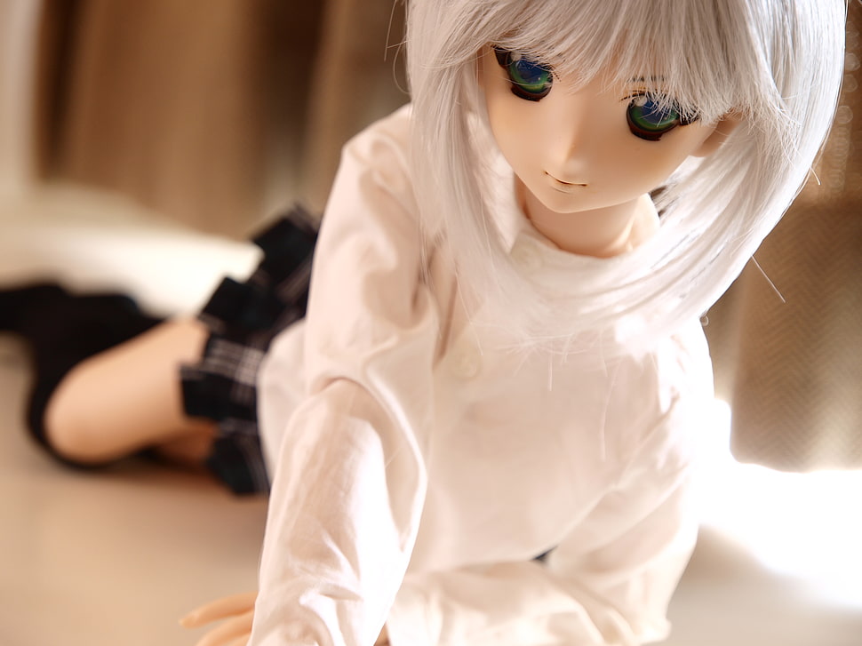 white dressed female plastic doll HD wallpaper