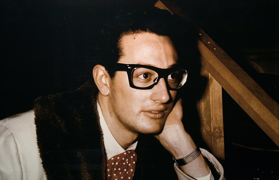 man wearing black framed eyeglasses HD wallpaper