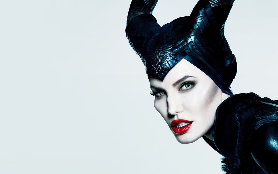 Angelina Jolie as Maleficent a, Angelina Jolie, Maleficent, Disney, simple background HD wallpaper
