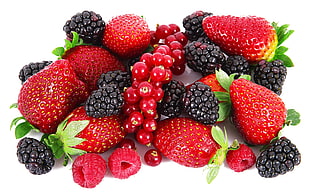 Strawberry , Blueberry and Berries HD wallpaper