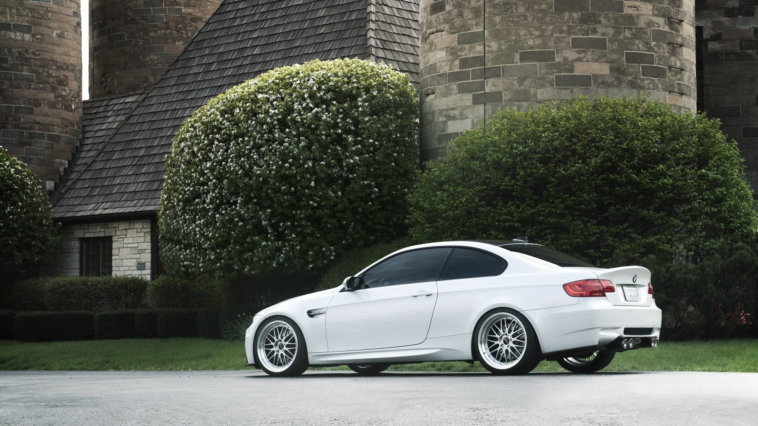 Bmw White Car Wallpapers Rev Up Your Screens With Stunning Car Wallpapers