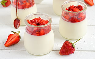 milk strawberry beverage HD wallpaper