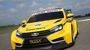 yellow and back WTCC Concept sports car