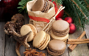 several French macaroons, macaroons, depth of field, cinnamon