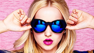 women's blue lens sunglasses HD wallpaper