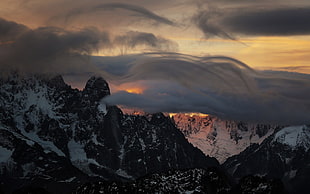 clouds near mountain HD wallpaper