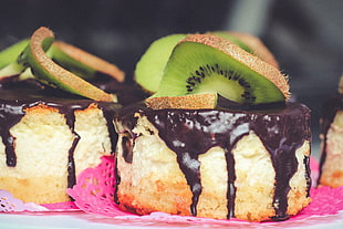 closeup photo of cake