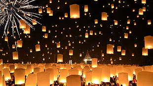 white and yellow lantern, night, people, crowds, floating HD wallpaper