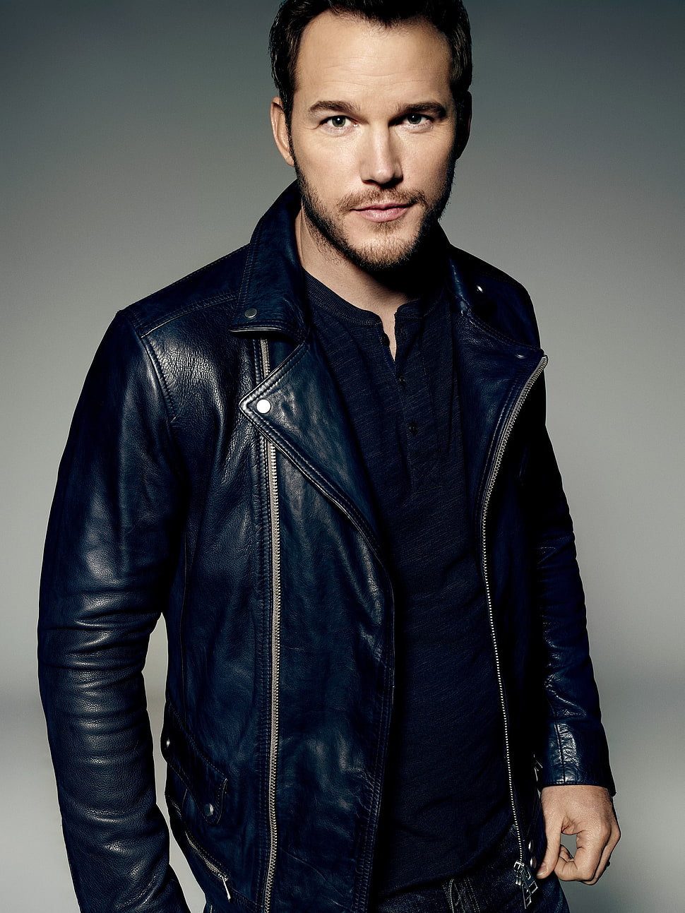 men's black leather jacket, Chris Pratt HD wallpaper