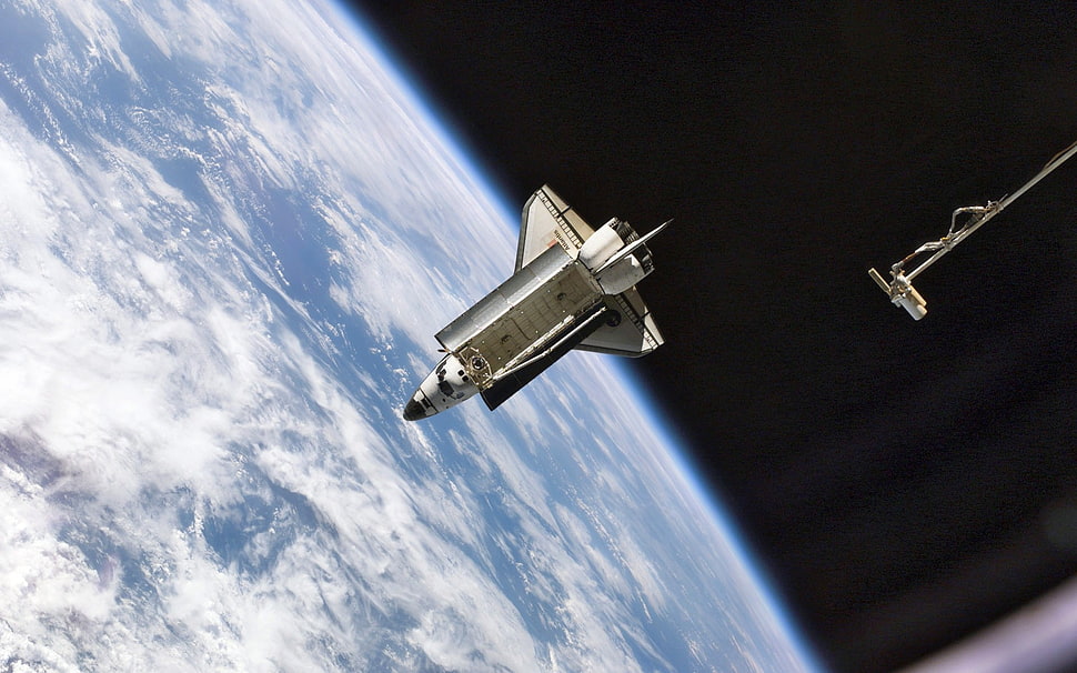gray space shuttle HD wallpaper