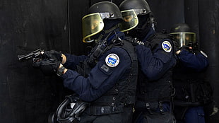 SWAT suit uniform, military, GIGN, revolver HD wallpaper