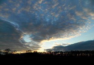photography of gray and blue sky