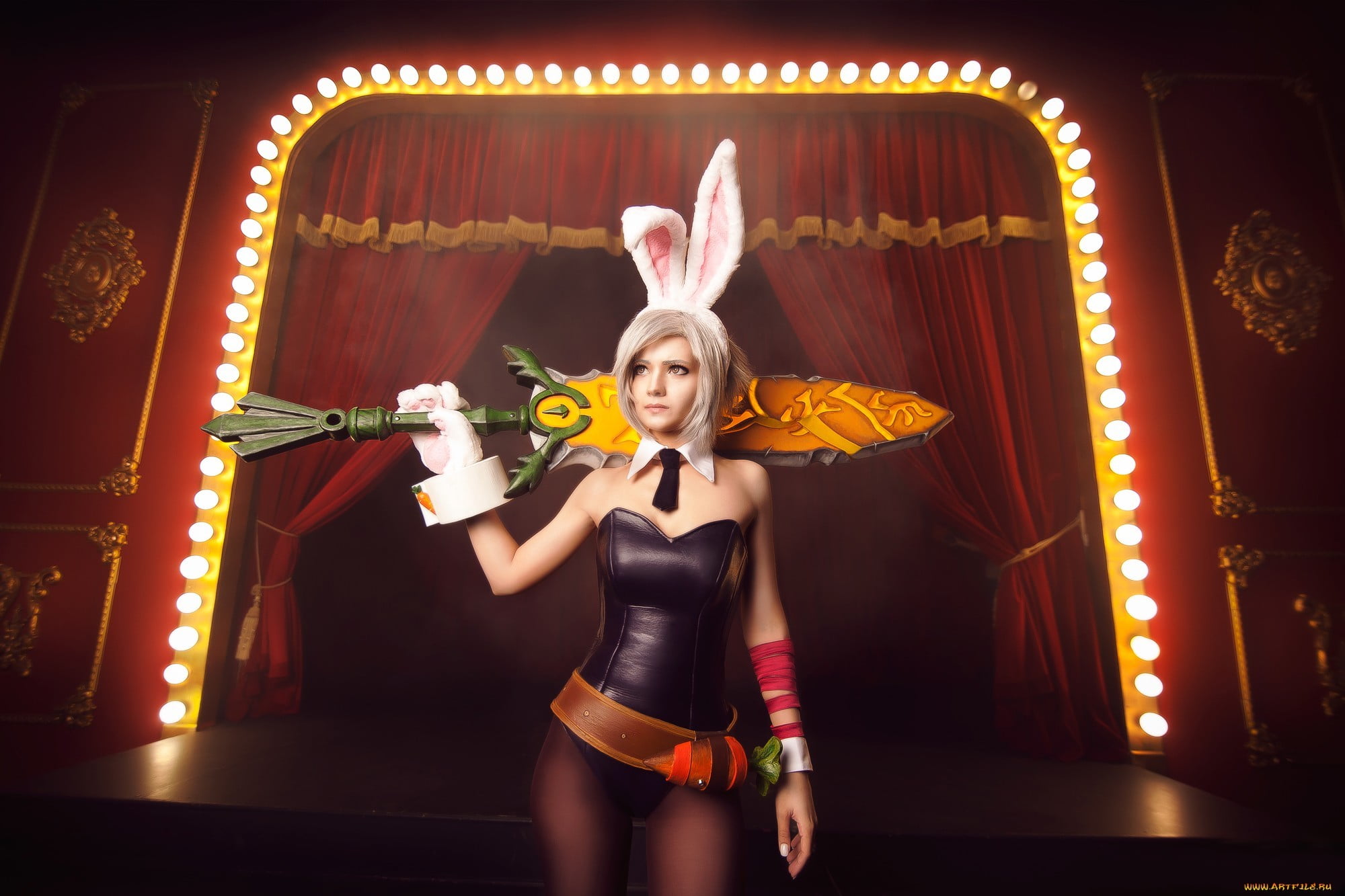 Cosplay Closet: Battle Bunny Riven— The Sword