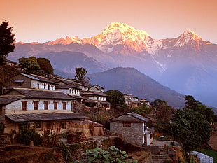 gray and white concrete house, Nepal, Himalayas, Ghandruk, mountains HD wallpaper