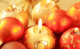 closeup photo of tealight candles