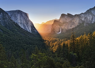 mountain landscape during sunrise HD wallpaper