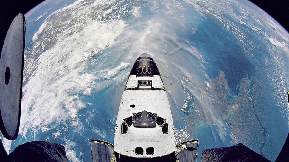 white and blue spacecraft, space, Space Shuttle Atlantis HD wallpaper