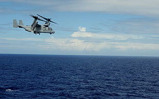 white aircraft, CV-22 Osprey, vehicle, sea, horizon
