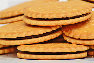 chocolate filled biscuits HD wallpaper