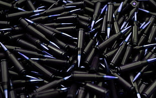 black-and-blue bullet lot