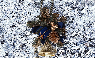 pine cone decor