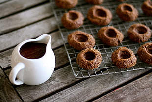 round chocolate pastries
