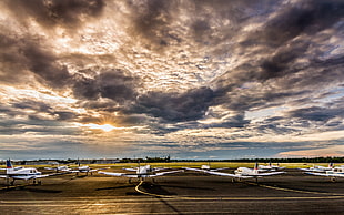 airport during sunrise HD wallpaper