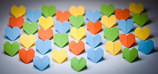 assorted-color paper heart decor lot