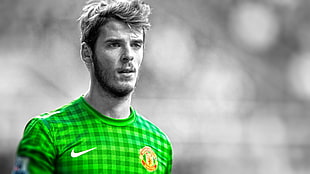 men's green Nike crew-neck T-shirt, Manchester United , David de Gea HD wallpaper
