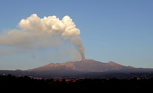 volcano emitting smoke HD wallpaper