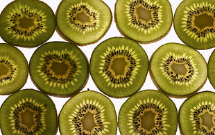 slice kiwi fruit HD wallpaper