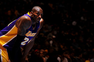 photo of Kobe Bryant with hands on knees HD wallpaper