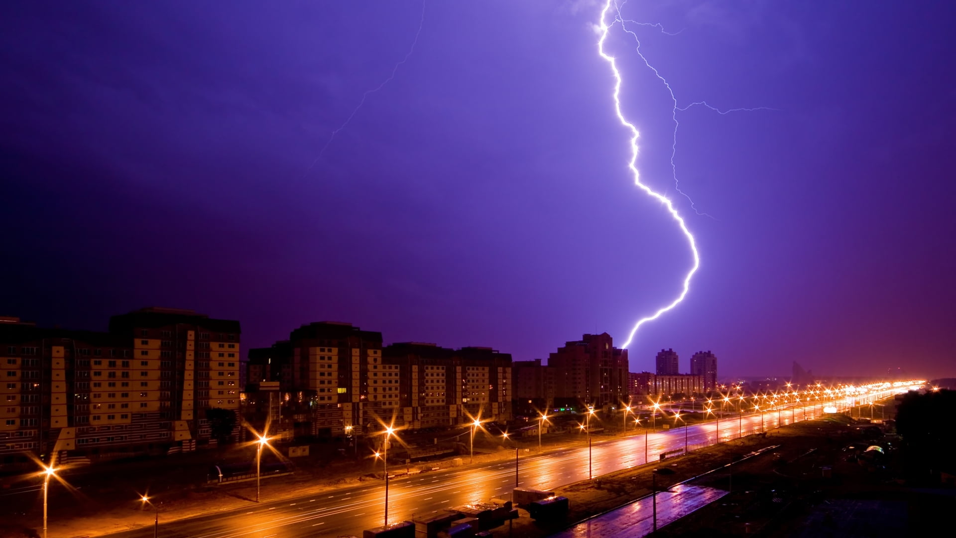 Lightning struck a city