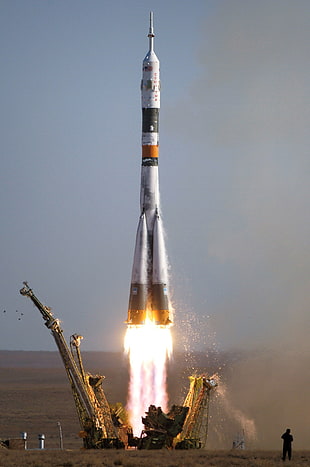 gray rocketship, rocket, technology, Roscosmos, Soyuz