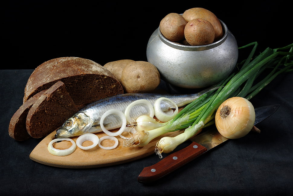 bunch of assorted vegetables on chopping board HD wallpaper
