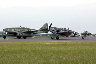 gray and black mono plane, World War II, military aircraft, aircraft, Messerschmidt HD wallpaper