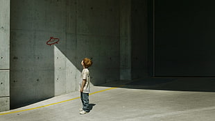 boy's gray shirt and blue jeans, children, artwork HD wallpaper