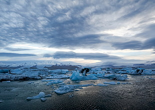 ice glaciers on water under cloudy sky, iceland HD wallpaper