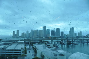 water drop at the window, cityscape, water drops, Miami HD wallpaper