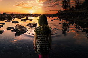 child standing near lake, Sun, water, landscape, children
